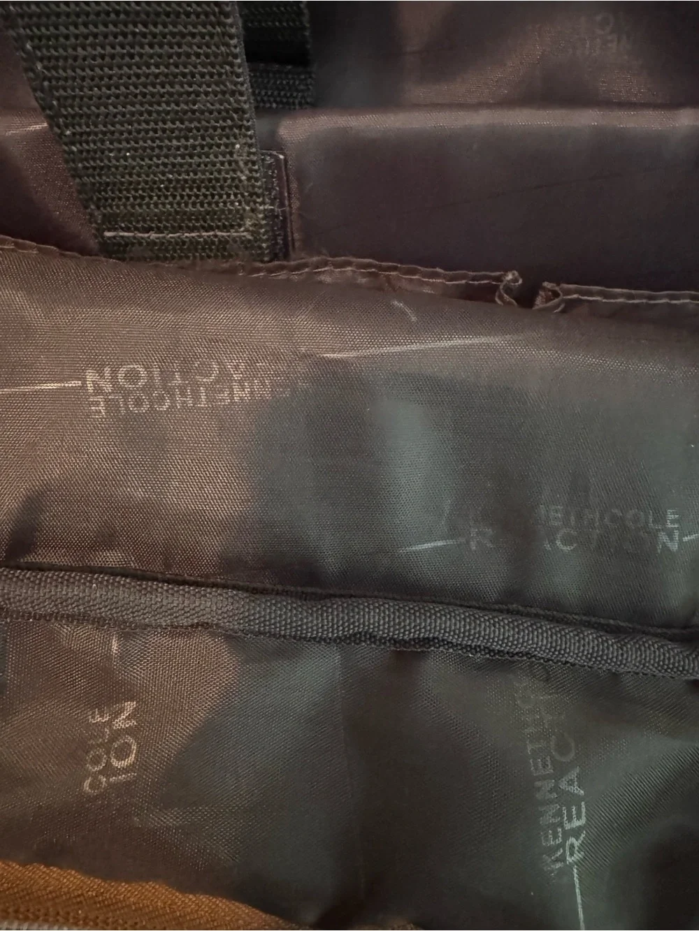 Kenneth Cole Reaction Cognac Leather Messenger Bag